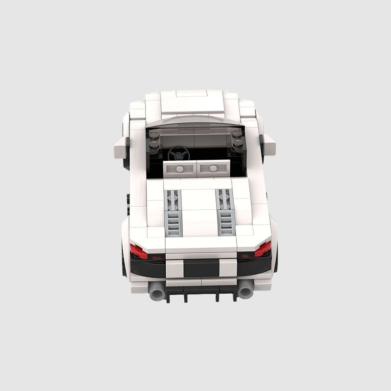 Audi R8 White